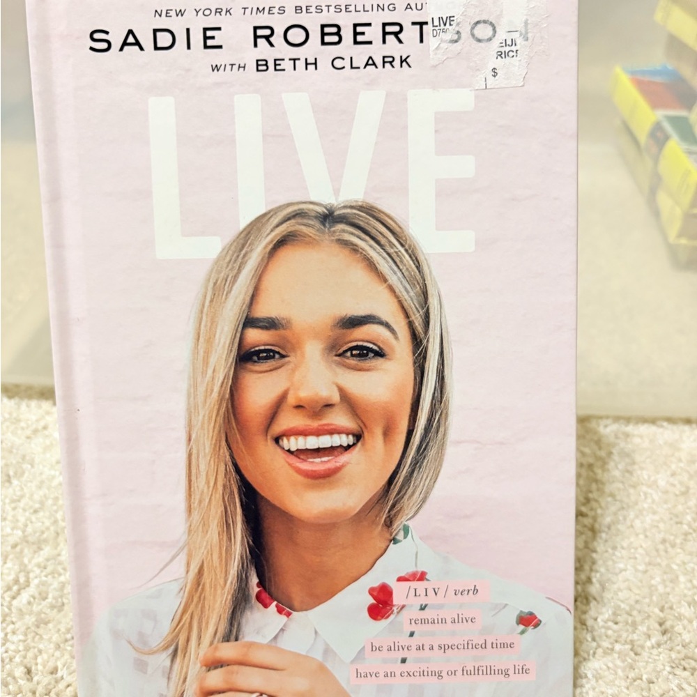 7/$20 Live by Sadie Robertson Book